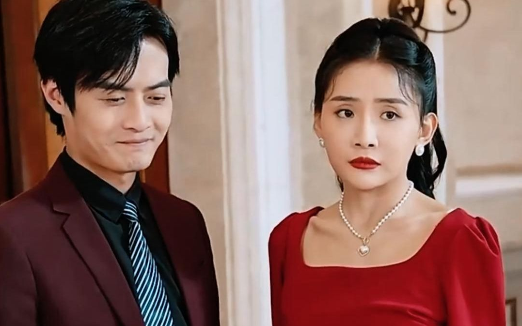 闪婚后总裁夫妇的马甲捂不住了