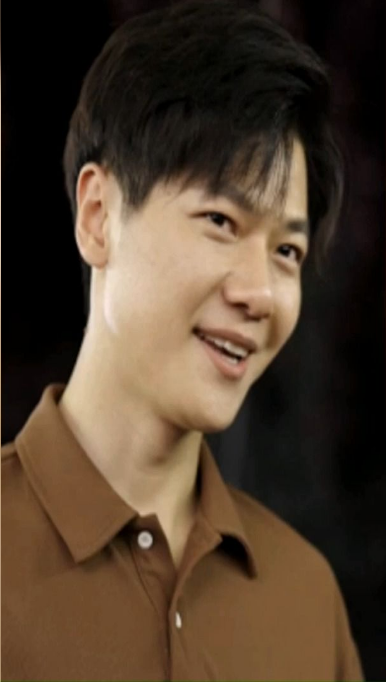 偷听心声，满朝文武等我上朝